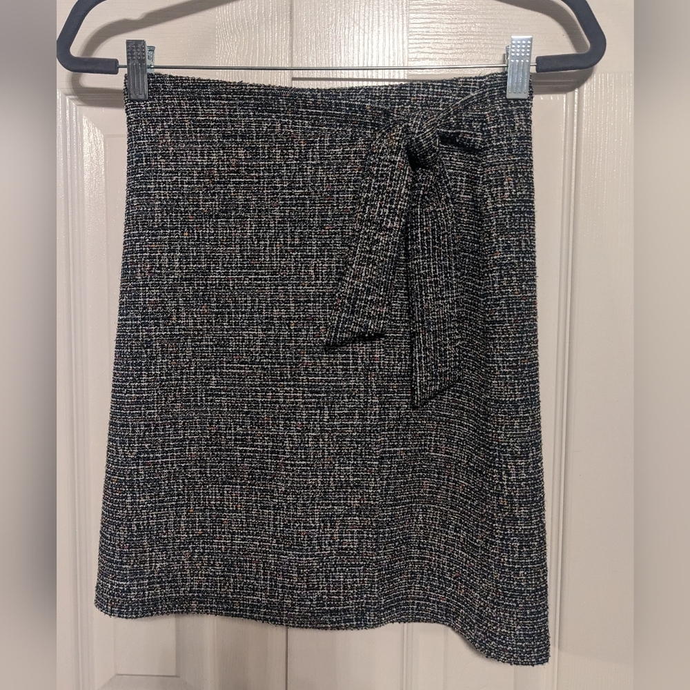 5/$25 Loft Tweed Skirt